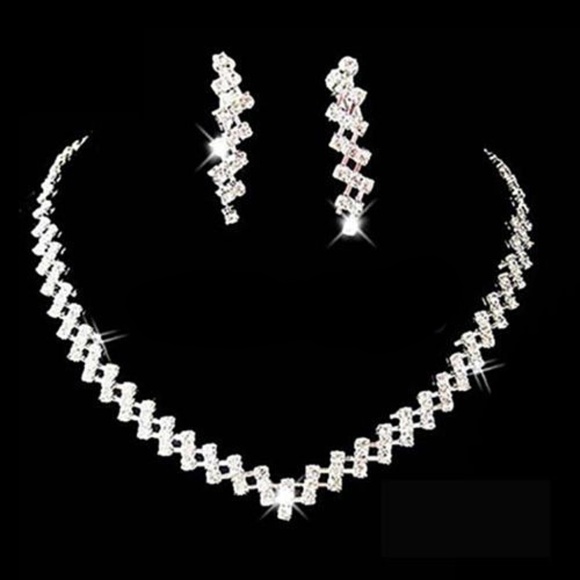 Stunning Silver and Rhinestone Bridal Set - Picture 1 of 1